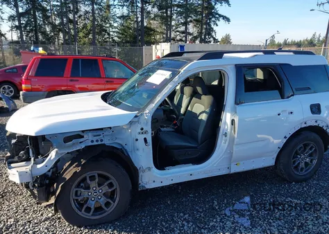 2022 Ford Bronco Sport Big Bend z USA, uszkodzony, nr VIN 3FMCR9B65NRE33678